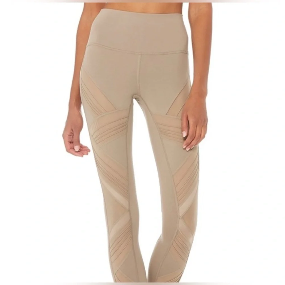 Alo Yoga Women's Ultimate High Waist High Waist Moto Leggings
